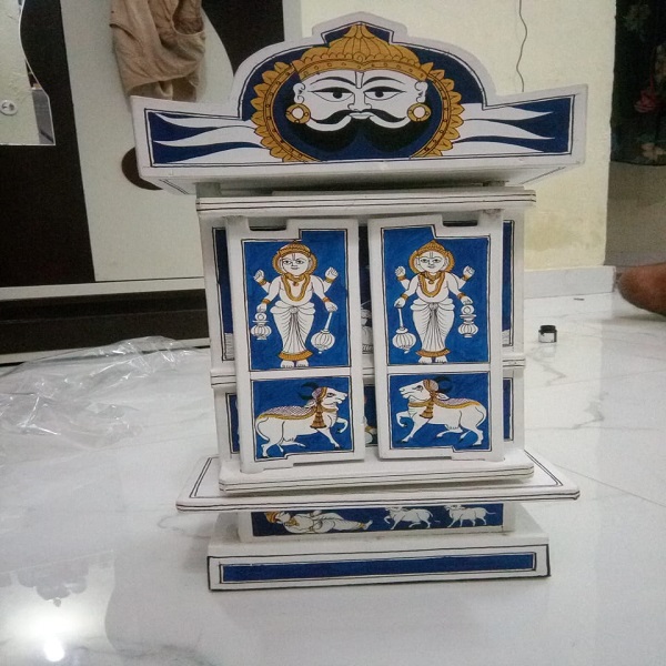 natural and artistic